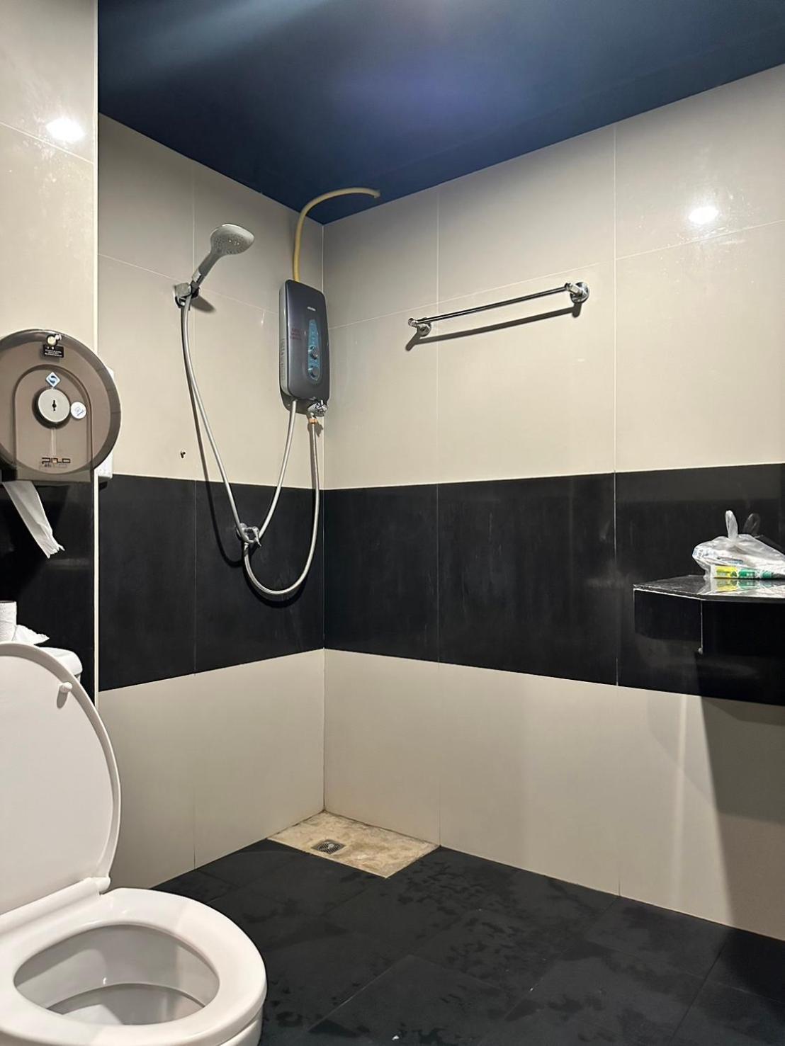 New Warm Light Hostel 清邁 外观 照片