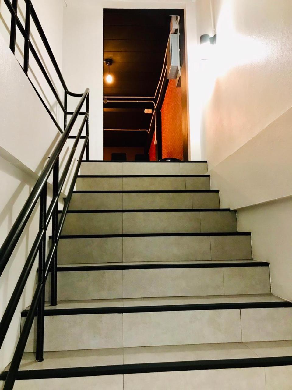 New Warm Light Hostel 清邁 外观 照片
